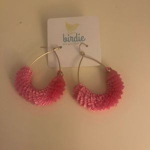 Birdie pink feather earrings - new!